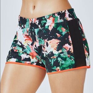 Fabletics Fallon Compression Lined Athletic Shorts Paintbrush Floral XL 14 - 16